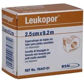 Cerotto In Rocchetto Leukopor Ipoallergenico Tessuto Non Tessuto Bianco 2,5x920 Cm Con Dispenser